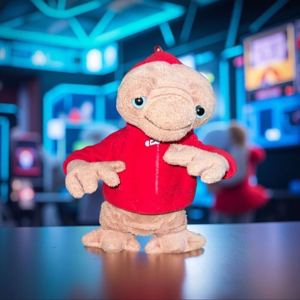 ET Extra-Terrestrial Universal Studios Plush Stuffed Animal Toy 10” P32